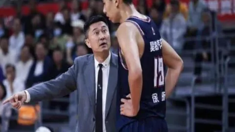 中国体育界仅四位可称明星，郎平领衔，孙杨、邓亚萍等亦在列...